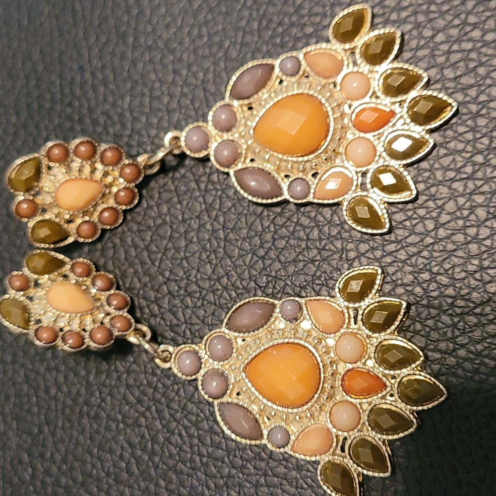 Earrings, Olive, Cream, Coral Chandelier Indian Inspired | Excellent Condition